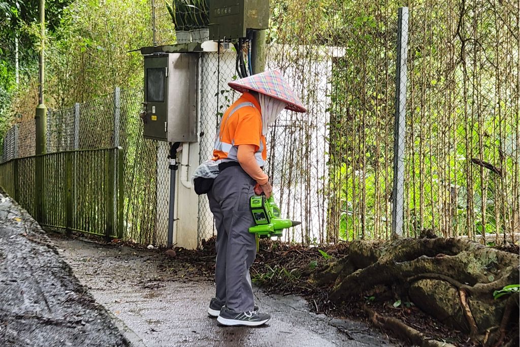 A street cleaner working in the heat in Hong Kong on September 8, 2024.
