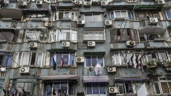In a Warming World Hooked on AC, Commercial Buildings Should Look to Energy Storage 