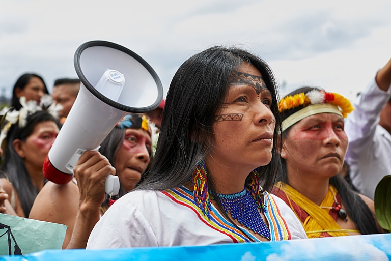 Amazonian women; indigenous people Amazon