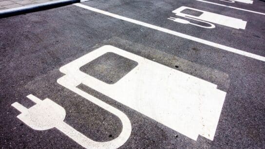 5 Ways Electric Vehicle Charging Is Driving the Clean Energy Transition in 2023